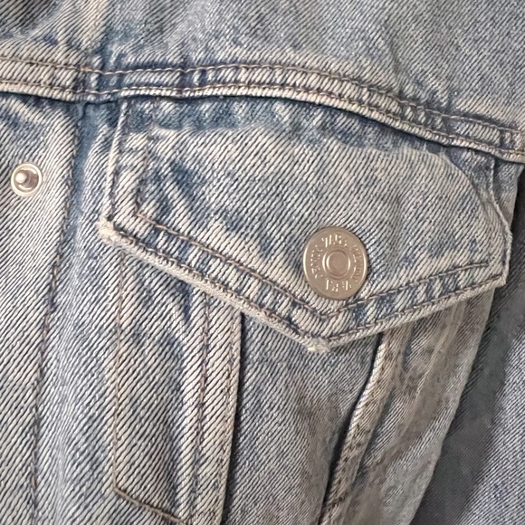 Zara Denim Jacket with faux shearling lining - Picture 7 of 10